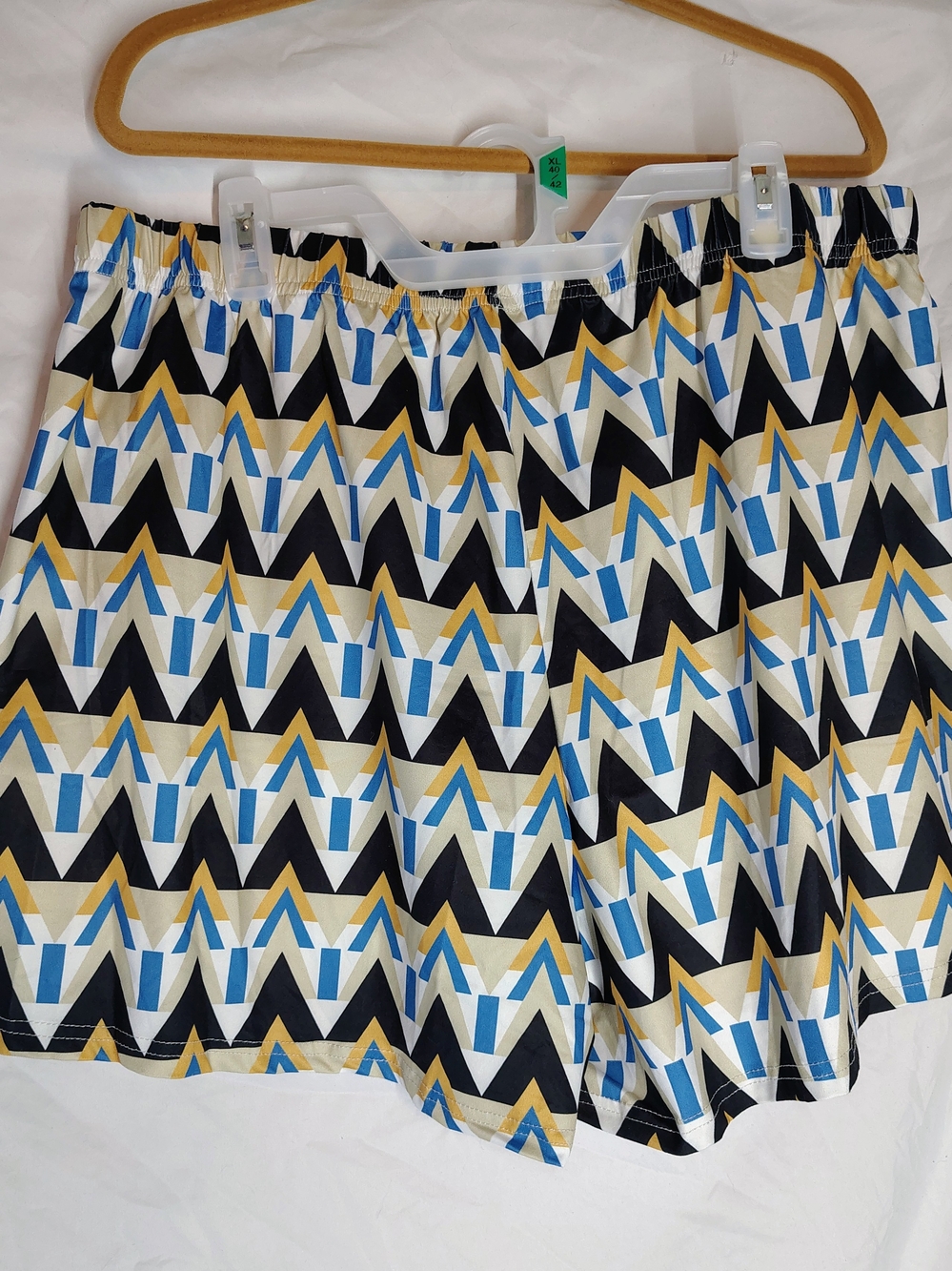 SHEIN Geo Zigzag Shorts in Black, Blue, and Gold